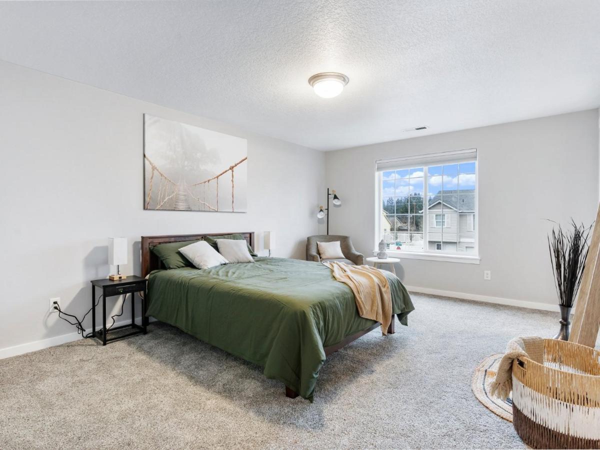 No Place Like Home Vancouver Extérieur photo